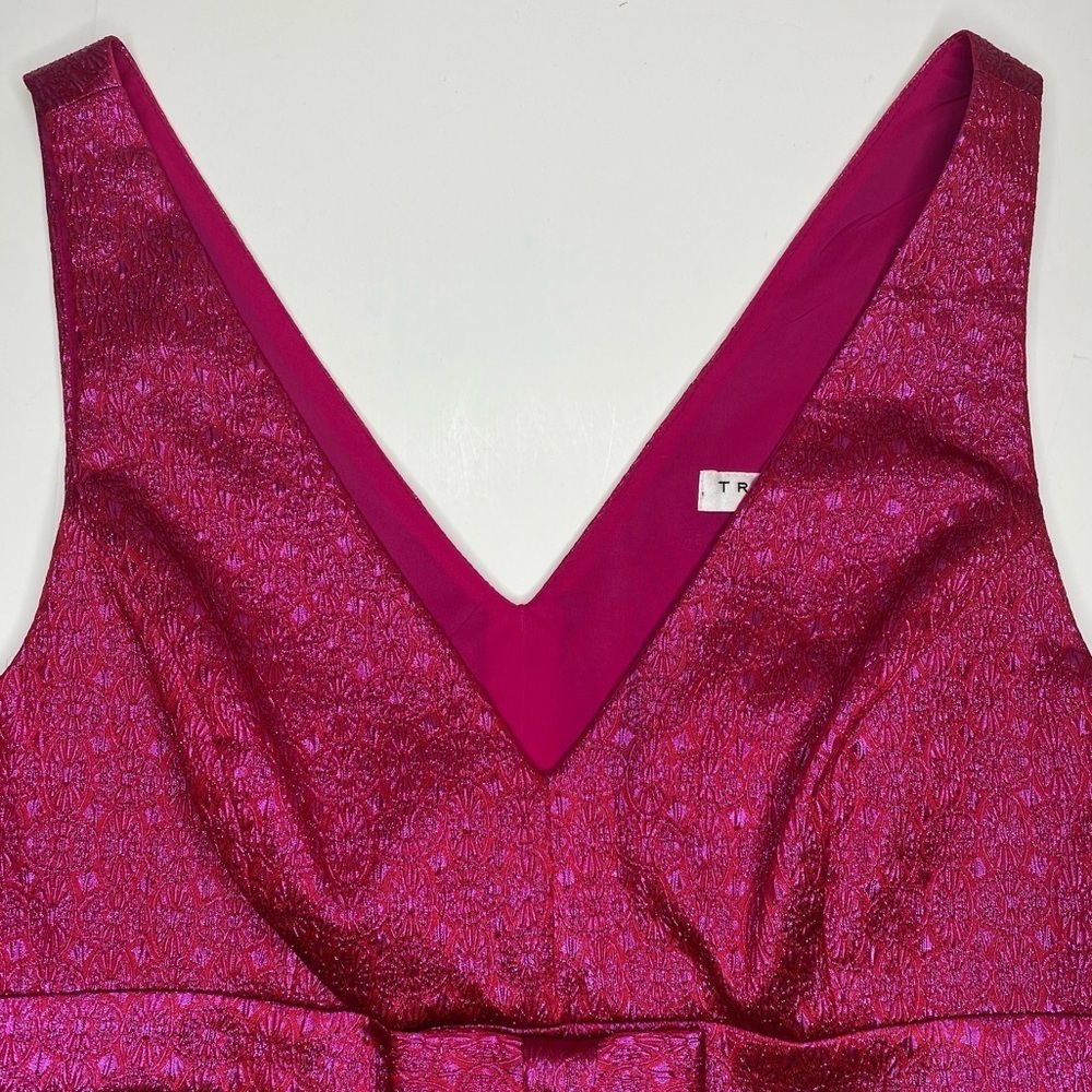 Trina Turk 'Loveliness' Metallic Jacquard Sleeveless Top, Pink Jewel Sz 8 - Picture 5 of 10